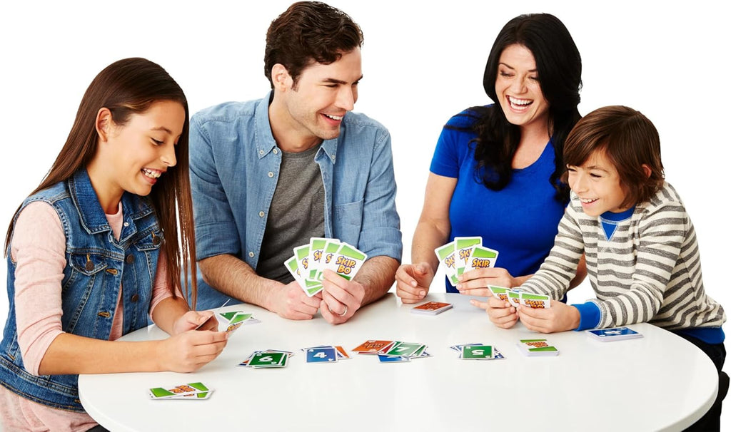 Mattel Games Skip-Bo, Kartenspiele Für Die Famile, Perfekt Als Kinderspiel, Reisespiel Oder Spiel Für Erwachsene, Gesellschaftsspiel, Für 2-6 Spieler, Ab 7 Jahren, 52370